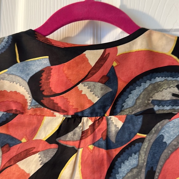 NWOT. Juicy Couture floral mini dress or long tunic - Picture 4 of 5